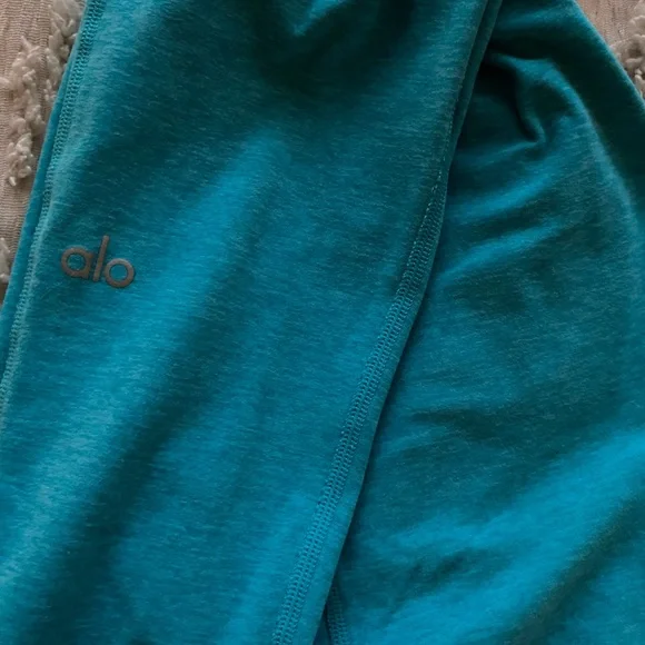 High-Waist Alosoft Lounge Legging - Picture 5 of 6